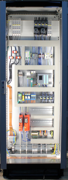 تصميم الهندسة الذكية لخدمات البناء والصناعة في Alexander Bürkle Electrical مع التوائم الرقمية